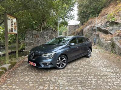 Carro usado Renault Mégane Sport Tourer 1.2 TCE Intens Gasolina