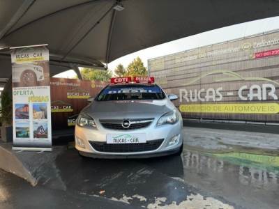 Carro usado Opel Astra 1.7 CDTi Cosmo Diesel