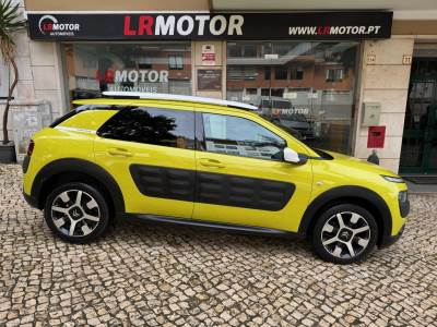 Carro usado Citroën C4 Cactus 1.2 PureTech Shine Gasolina