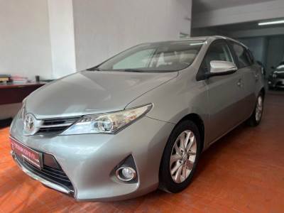 Carro usado Toyota Auris 1.33 VVT-i Comfort+J16 Gasolina