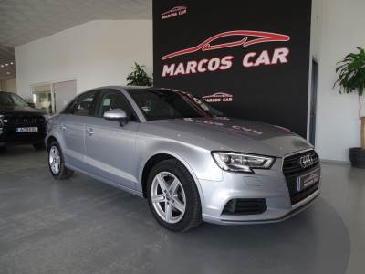 Carro usado Audi A3 Limousine 1.6 TDI Design Diesel