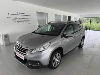 Carro usado Peugeot 2008 1.2 PureTech Allure Gasolina