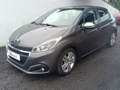 Carro usado Peugeot 208 1.2 PureTech Signature Gasolina