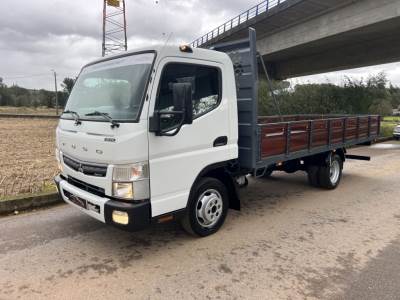 Comercial usado Mitsubishi Fuso Canter 3C15 AC ABS Diesel