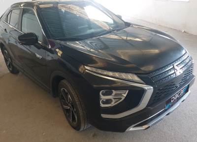 Carro usado Mitsubishi Eclipse Cross 2.4 PHEV E-MOTION Híbrido (Gasolina)