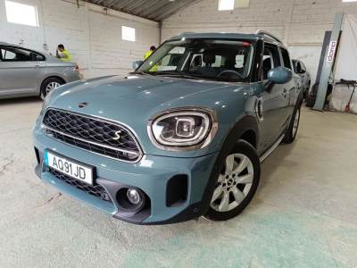 Carro usado MINI Countryman Cooper SE ALL4 Auto Híbrido (Gasolina)