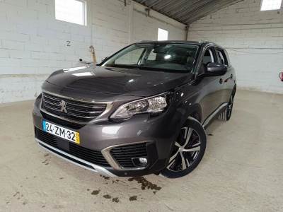 Carro usado Peugeot 5008 1.5 BlueHDi Allure EAT8 Diesel