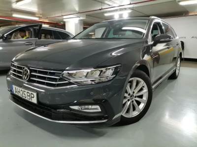 Carro usado VW Passat Variant 2.0 TDI Elegance DSG Diesel