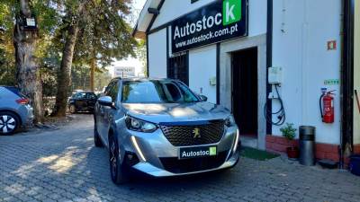 Carro usado Peugeot 2008 1.5 BlueHDi Allure Diesel