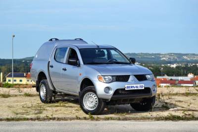 Pesado usado Mitsubishi L200 2.5 DI-D INVITE AC - 57 mil km - c/ Garantia Diesel