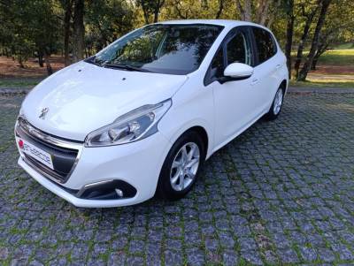 Carro usado Peugeot 208 1.2 PureTech Active Gasolina