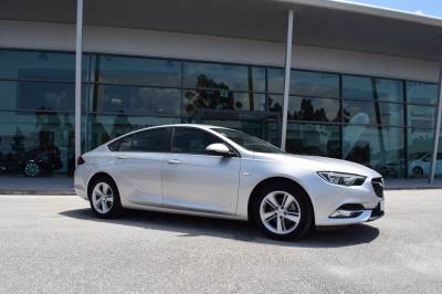 Carro usado Opel Insignia Grand Sport 1.6 CDTi Innovation Diesel