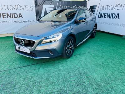 Carro usado Volvo V40 2.0 D2 Cross Country Diesel