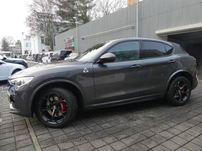 Carro usado Alfa Romeo Stelvio 2.9 T Quadrifoglio Q4 Gasolina