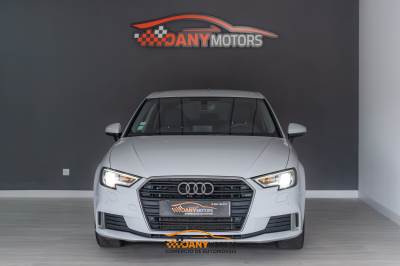 Carro usado Audi A3 Sportback 1.6 TDi S-line S tronic Diesel