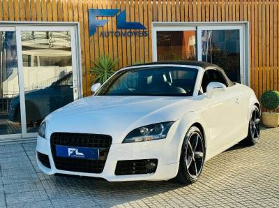 Carro usado Audi TT Roadster 2.0 TFSi S-line Gasolina