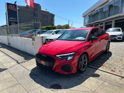 Carro usado Audi S3 Limousine 2.0 TFSi quattro S tronic Gasolina