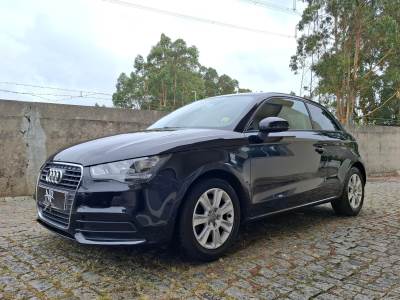 Carro usado Audi A1 1.6 TDi Attraction Diesel