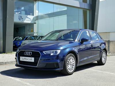 Carro usado Audi A3 Sportback 1.6 TDi B.Line Attraction Diesel