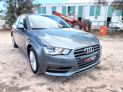 Carro usado Audi A3 Sportback 1.6 TDi S-line Diesel