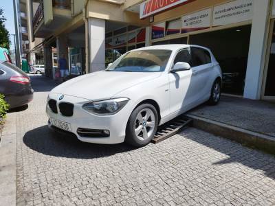 Carro usado BMW Série 1 d EDynamics Line Sport Diesel