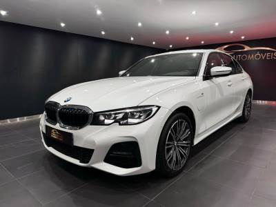 Carro usado BMW Série 3 e Pack M Auto Híbrido (Gasolina)