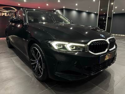 Carro usado BMW Série 3 e Touring Line Sport Auto Híbrido (Gasolina)