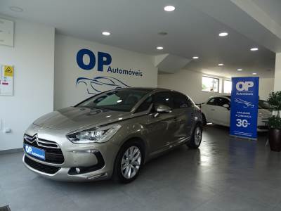 Carro usado Citroën DS5 2.0 HDi Hybrid4 So Chic CMP6 Híbrido (Gasóleo)