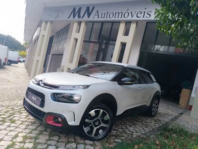 Carro usado Citroën C4 Cactus 1.2 PureTech Shine EAT6 Gasolina