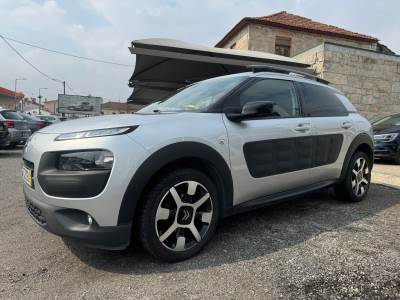 Carro usado Citroën C4 Cactus 1.6 BlueHDi Feel J17 Diesel