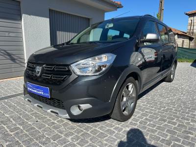 Carro usado Dacia Lodgy 1.5 Blue dCi Stepway 7L Diesel