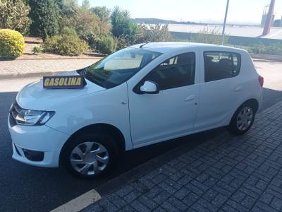 Carro usado Dacia Sandero 0.9 TCe Confort Gasolina