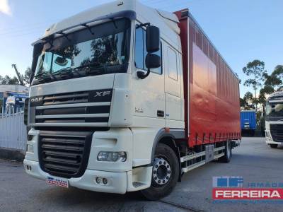 Pesado usado DAF XF 105  Diesel