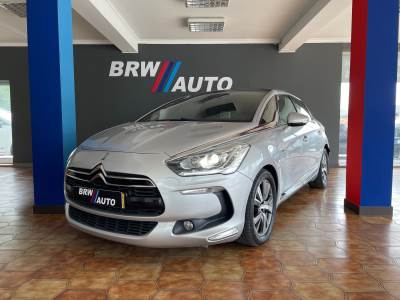 Carro usado DS 5 2.0 Hybrid4 Sport Chic Híbrido (Gasóleo)