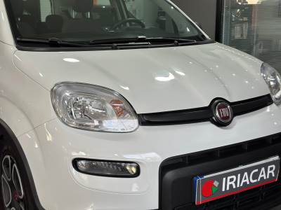 Carro usado Fiat Panda 1.0 Hybrid City Cross Híbrido (Gasolina)