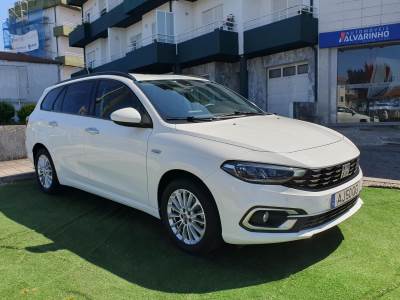 Carro usado Fiat Tipo Station Wagon 1.0 GSE T3 Life Gasolina