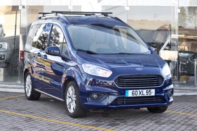 Carro usado Ford Tourneo Courier 1.0 EcoBoost Titanium Gasolina