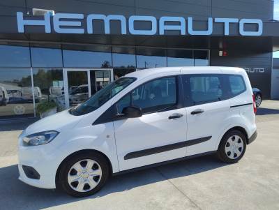 Carro usado Ford Tourneo Courier 1.5 TDCi Ambiente Diesel