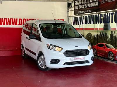 Carro usado Ford Tourneo Courier 1.5 TDCi Ambiente Diesel