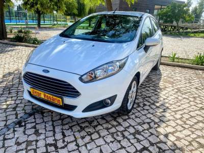 Carro usado Ford Fiesta 1.5 TDCi Titanium Diesel