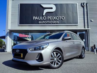 Carro usado Hyundai i30 SW 1.6 CRDi Blue Comfort+Navi Diesel