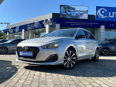 Carro usado Hyundai i30 SW 1.6 CRDi Style+Navi 7DCT Diesel