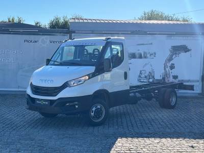 Comercial usado Iveco  35 C 180 Diesel