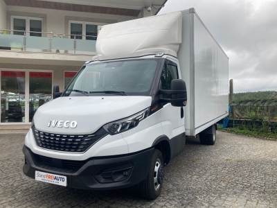 Comercial usado Iveco  3.0 HPI 50C18 4750 Diesel