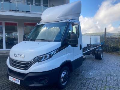 Comercial usado Iveco 3.0 50C18H 4750 Diesel