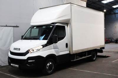 Comercial usado Iveco  2.3 35C14 Diesel