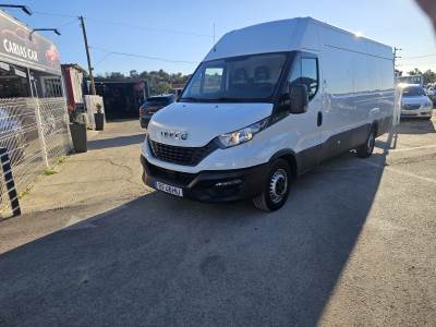 Comercial usado Iveco 2.3D 35 S16 Diesel