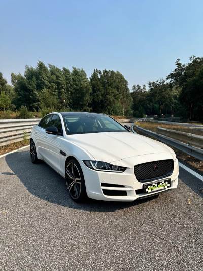 Carro usado Jaguar XE 2.0 D R-Sport Aut. Diesel