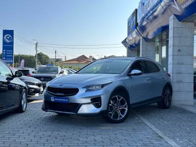 Carro usado Kia XCeed 1.0 T-GDI Tech Gasolina