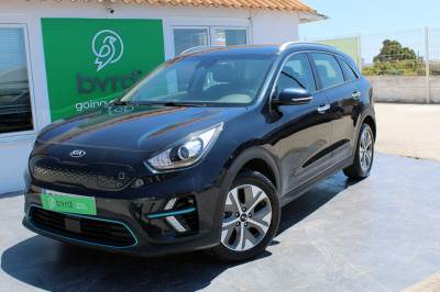 Carro usado Kia e-Niro EV 64kWh Elétrica